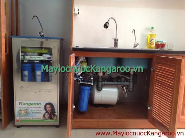 Hình ảnh lắp đặt máy lọc nước Kangaroo trong gầm tủ bếp