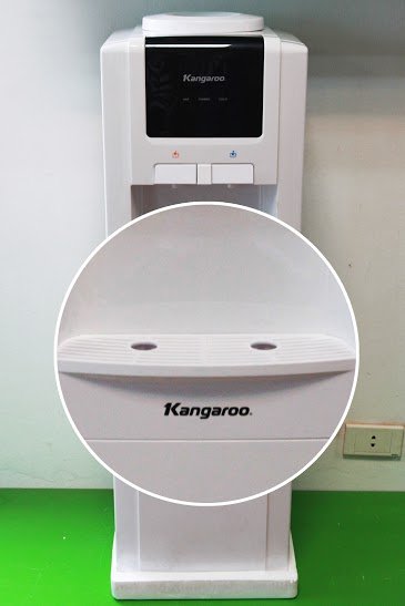 Khay hứng nước tiện lợi, dễ dàng vệ sinh
