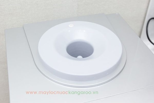 Cay Nuoc Nong Lanh Kangaroo Kg40n 4.jpg